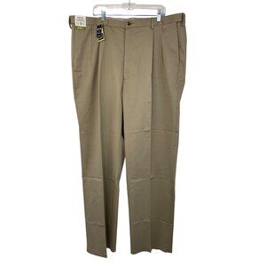 NWT Haggar Premium Mens Khaki Pleat Classic Fit Pants 44W X 34L tan Comfort